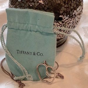 Tiffany & Co Elsa Peretti apple necklace
